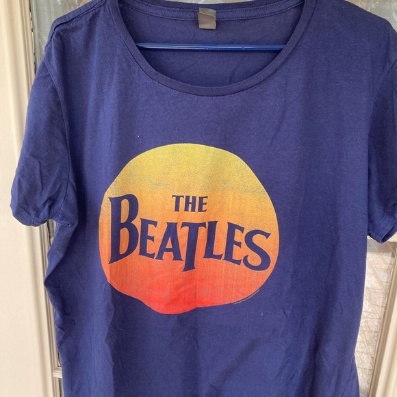 instant message Tops - Beatles Navy Blue Graphic T-shirt